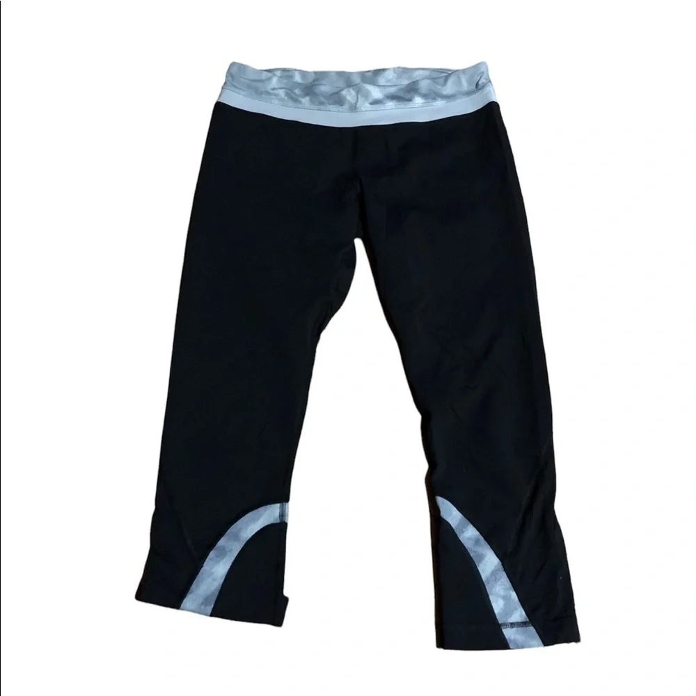 Lululemon crop leggings inspire women’s